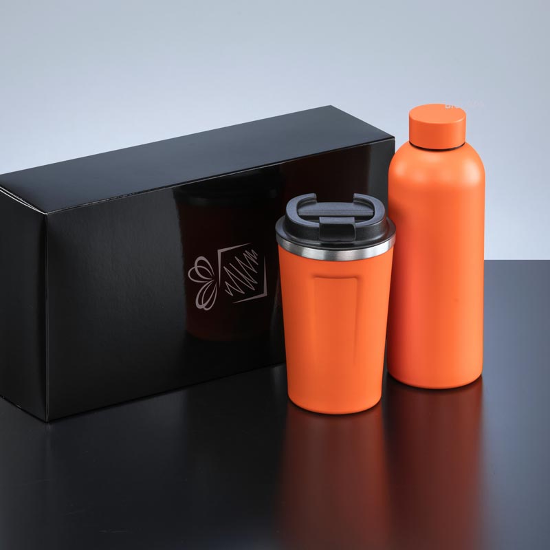 Darilni set Nordic: termo steklenica 500 ml in termo skodelica 350 ml